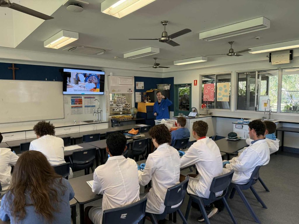 Students in Broome watching livestream explaining WA Barcode Blitz science 
